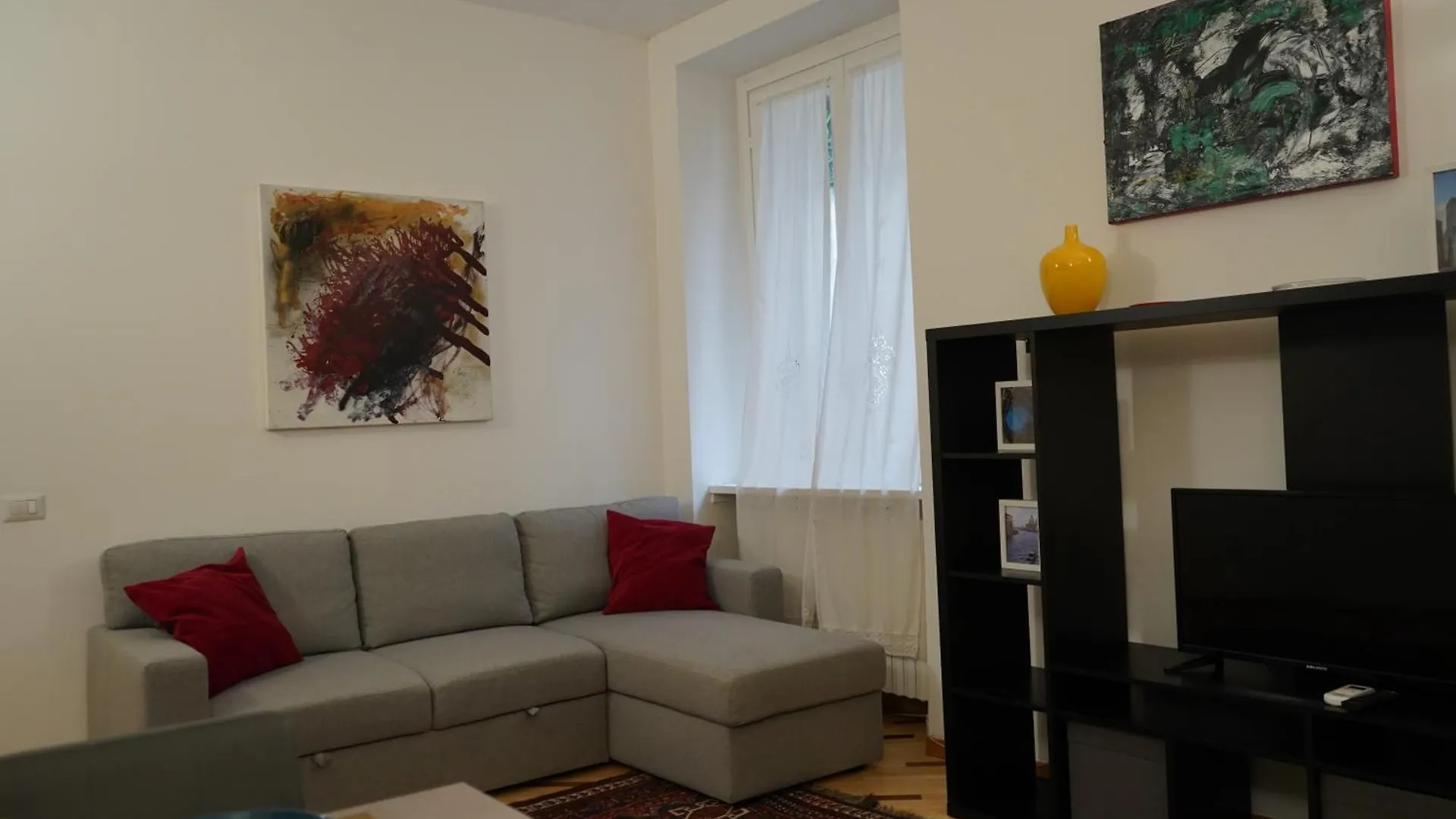 Art Home Apartment Navigli contacts